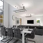 Luxury Colosseum *