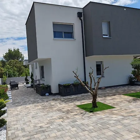 Luxury Colosseum Villa