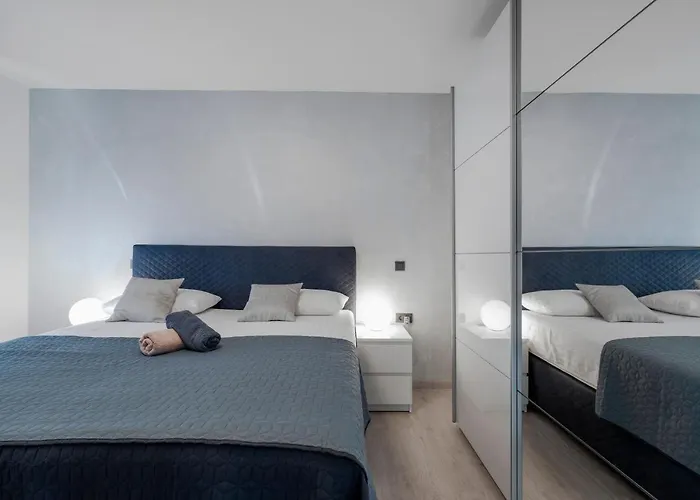 Luxury Colosseum וילה *